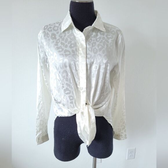 Ivory Animal Print Blouse Jaquard Embossed Satin Semi Sheer Cream Size Small - Picture 2 of 12